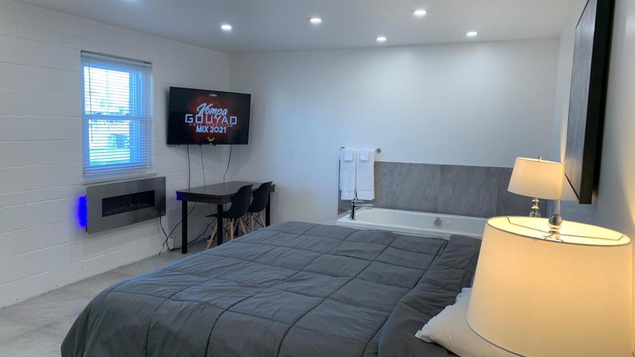 Motel Grande Ile サラベリ・ド・ヴァレフィルド エクステリア 写真