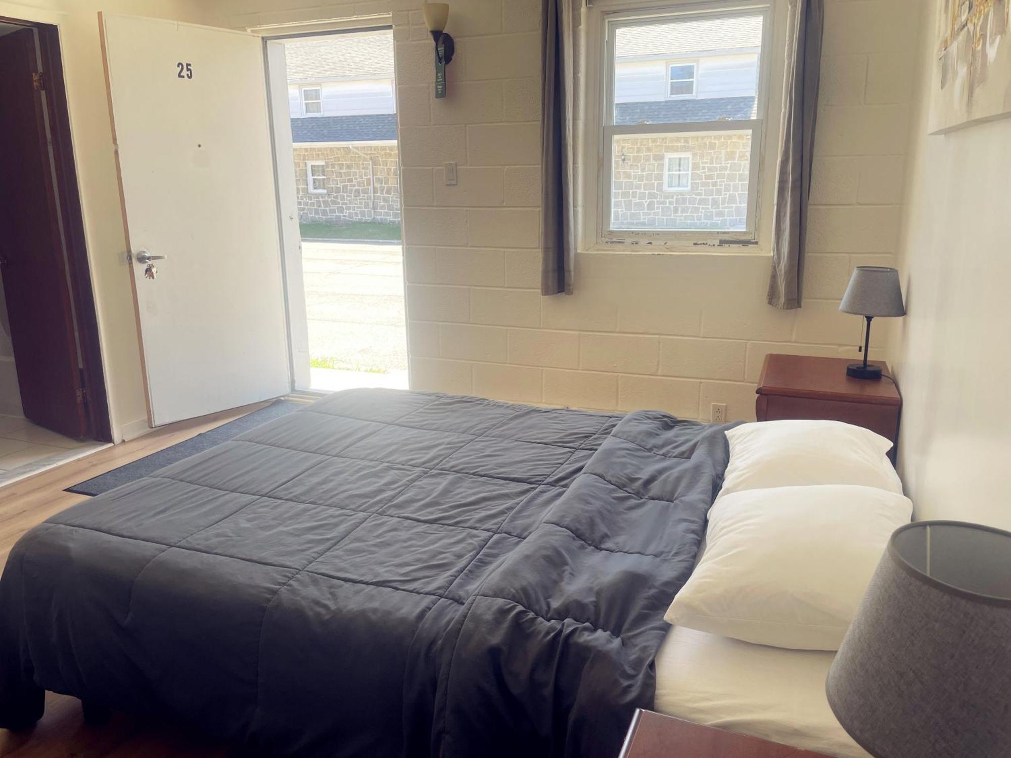 Motel Grande Ile サラベリ・ド・ヴァレフィルド エクステリア 写真