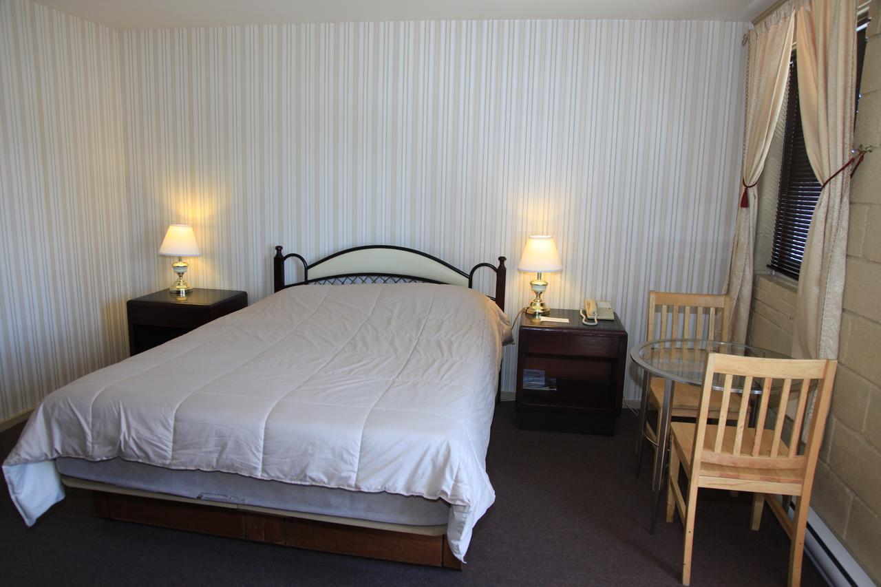 Motel Grande Ile サラベリ・ド・ヴァレフィルド エクステリア 写真